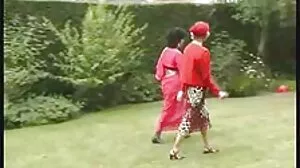 ඩයනාට ඒක තේරෙනවා එයාගේ බඩ උඩට