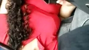 විශාල කිනිතුල්ලන් සහ දුෂ්කර ස්ථානයක් අතර
