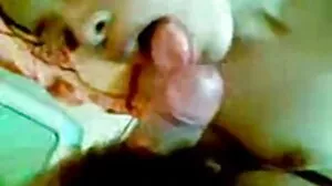 හුරුබුහුටි දැරිය බුක්කාක් පිපිරීමෙන් පසු ඇලෙන සුළු අවුල් ජාලයක් ඉතිරි කළාය
