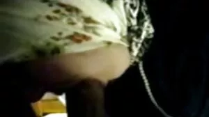 විචිත්‍රවත් brunette Lucia Nieto ඇගේ පුක ලොකු තුඩක් විසින් දැඩි ලෙස සීසයි